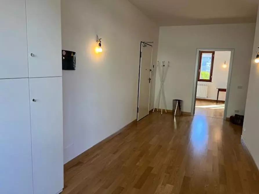 Immagine 3 di Appartamento in vendita  a Siena