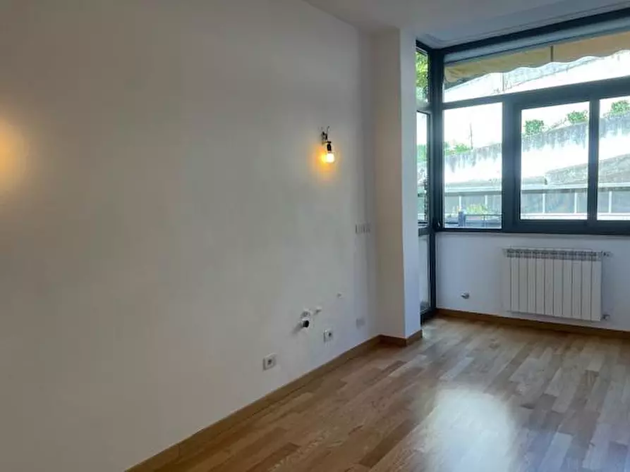 Immagine 6 di Appartamento in vendita  a Siena