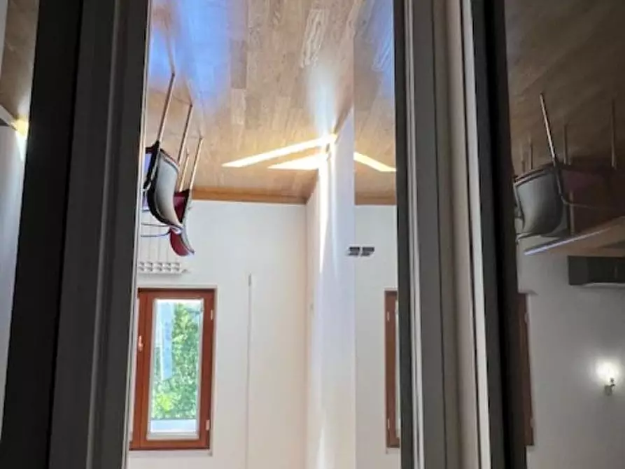 Immagine 25 di Appartamento in vendita  a Siena