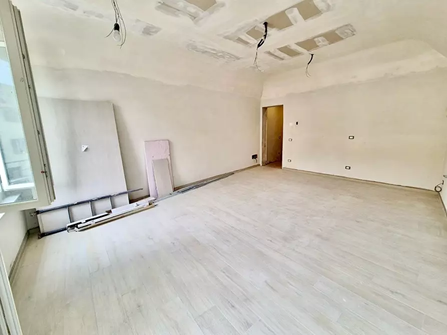 Immagine 6 di Appartamento in vendita  a Pisa