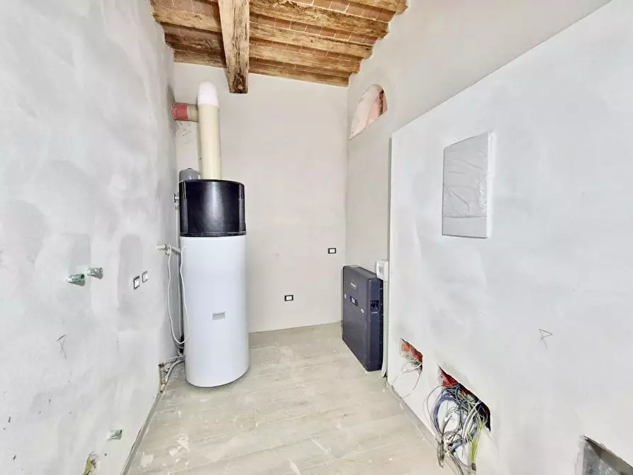 Immagine 10 di Appartamento in vendita  a Pisa