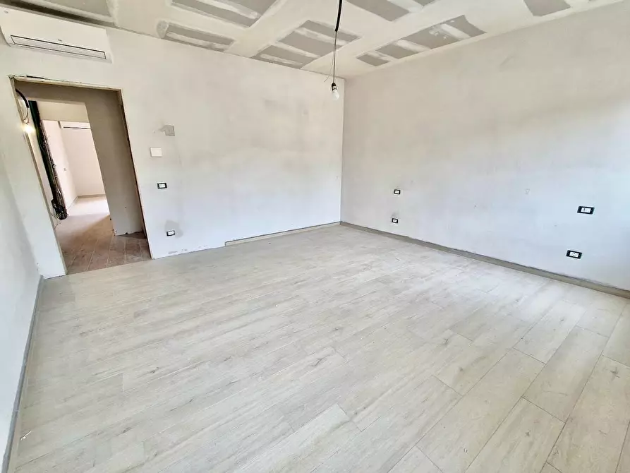 Immagine 18 di Appartamento in vendita  a Pisa