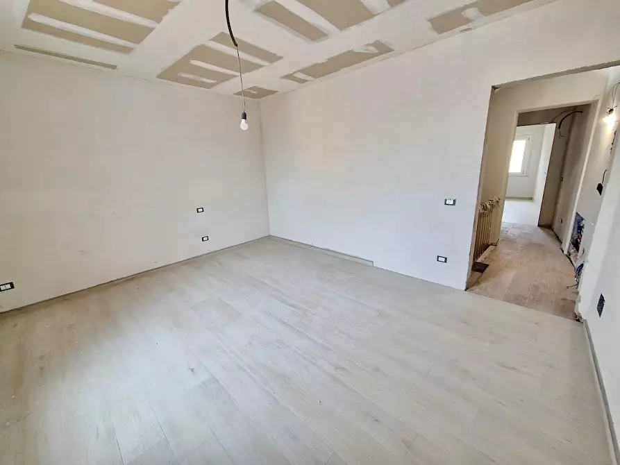 Immagine 25 di Appartamento in vendita  a Pisa