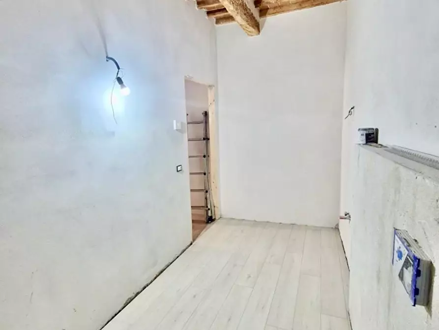 Immagine 13 di Appartamento in vendita  a Pisa