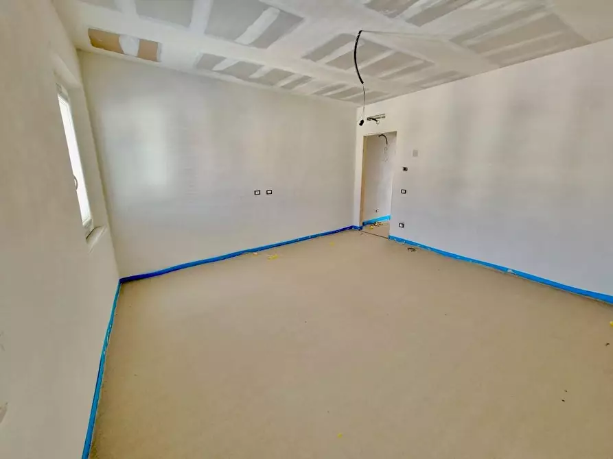 Immagine 23 di Appartamento in vendita  a Pisa