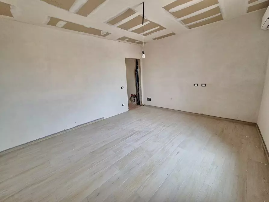 Immagine 24 di Appartamento in vendita  a Pisa