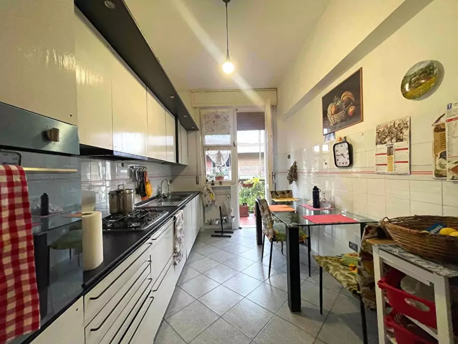 Immagine 5 di Appartamento in vendita  a La Spezia