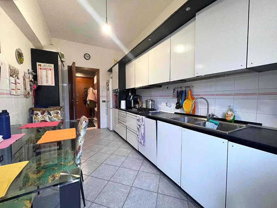 Immagine 6 di Appartamento in vendita  a La Spezia