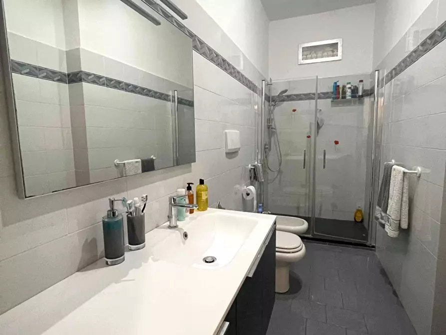 Immagine 20 di Appartamento in vendita  a La Spezia