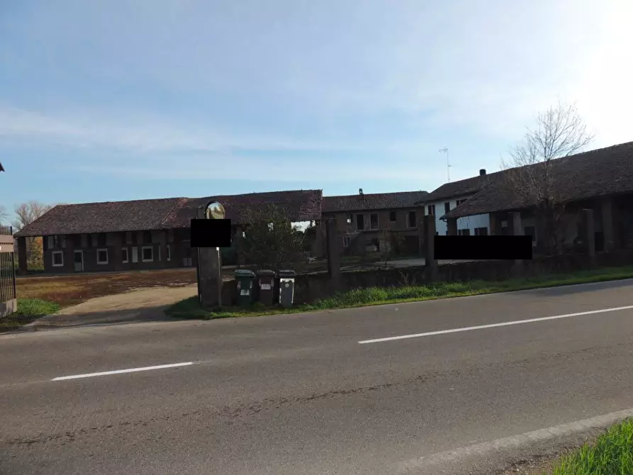 Immagine 3 di Azienda agricola in vendita  a Dorno