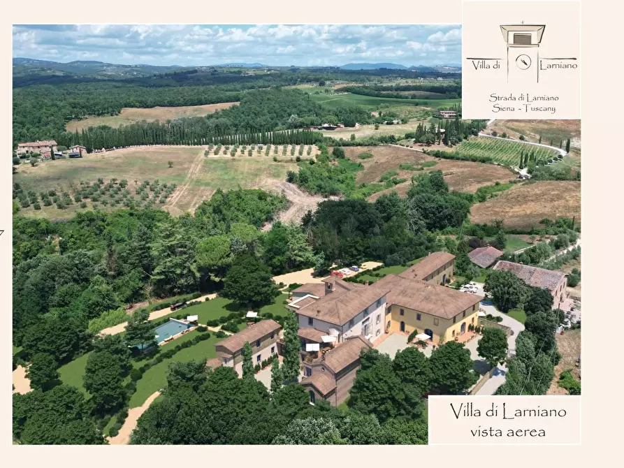 Immagine 10 di Appartamento in vendita  a Siena