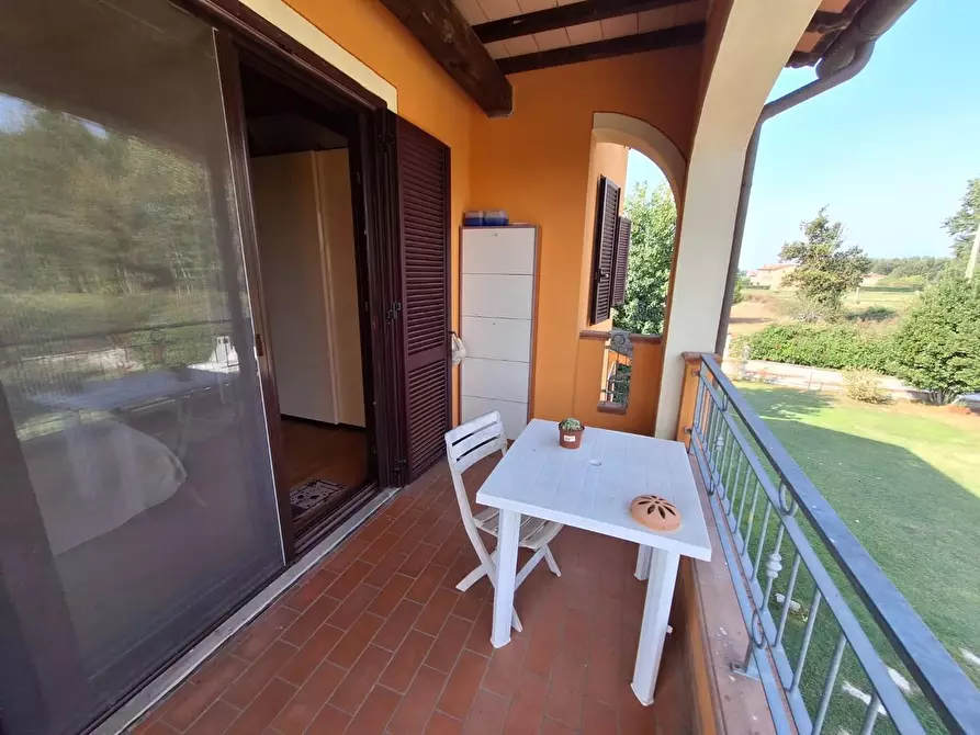 Immagine 12 di Villa in vendita  a Capannori