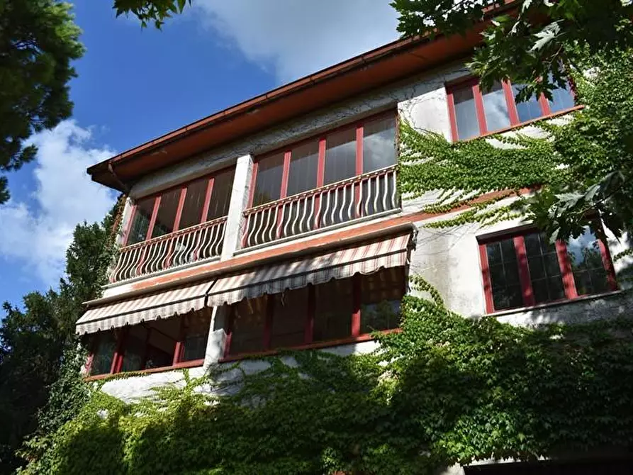 Immagine 5 di Villa in vendita  a Montaione