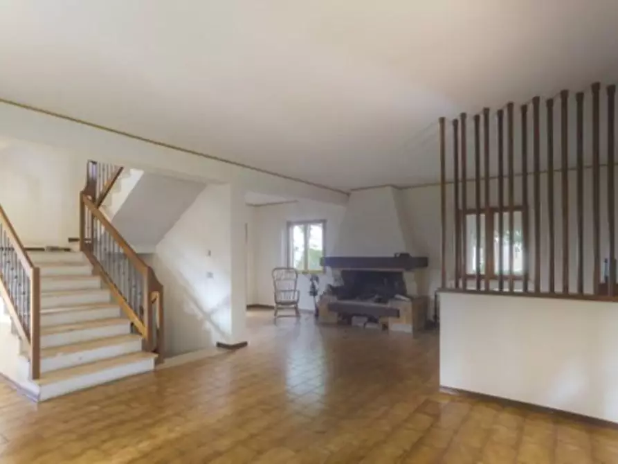 Immagine 7 di Villa in vendita  a Montaione