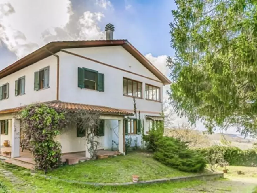 Immagine 1 di Villa in vendita  a Montaione