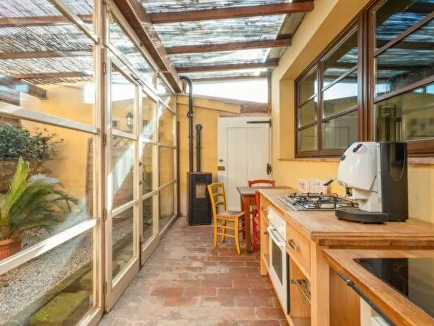 Immagine 2 di Appartamento in affitto  a Pontedera