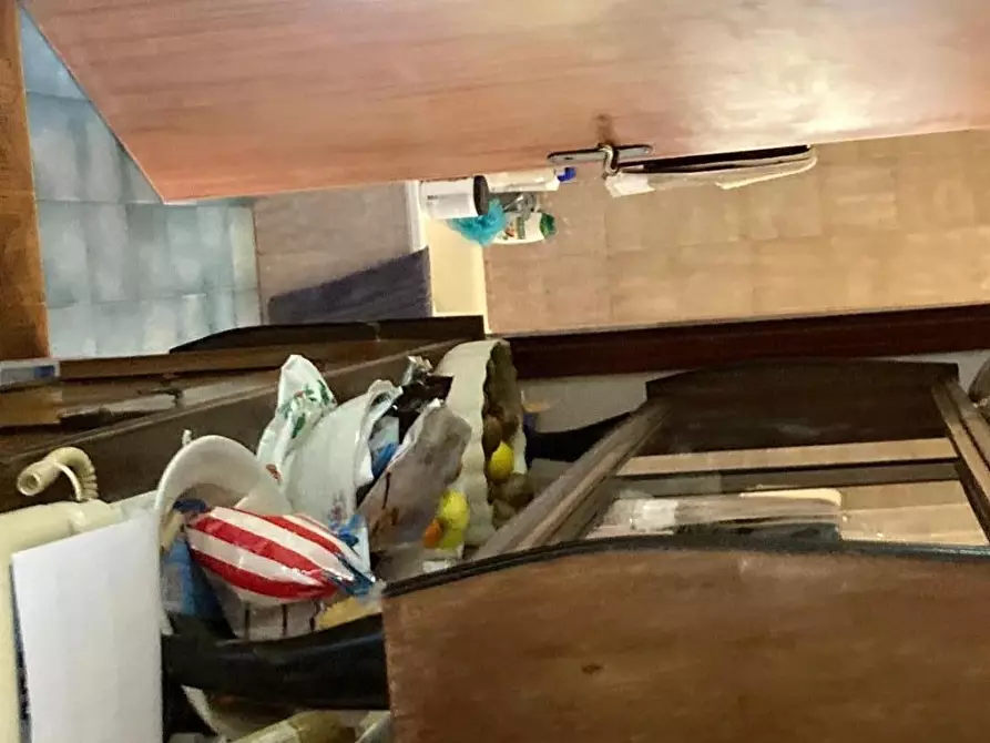 Immagine 4 di Appartamento in vendita  a Ortonovo