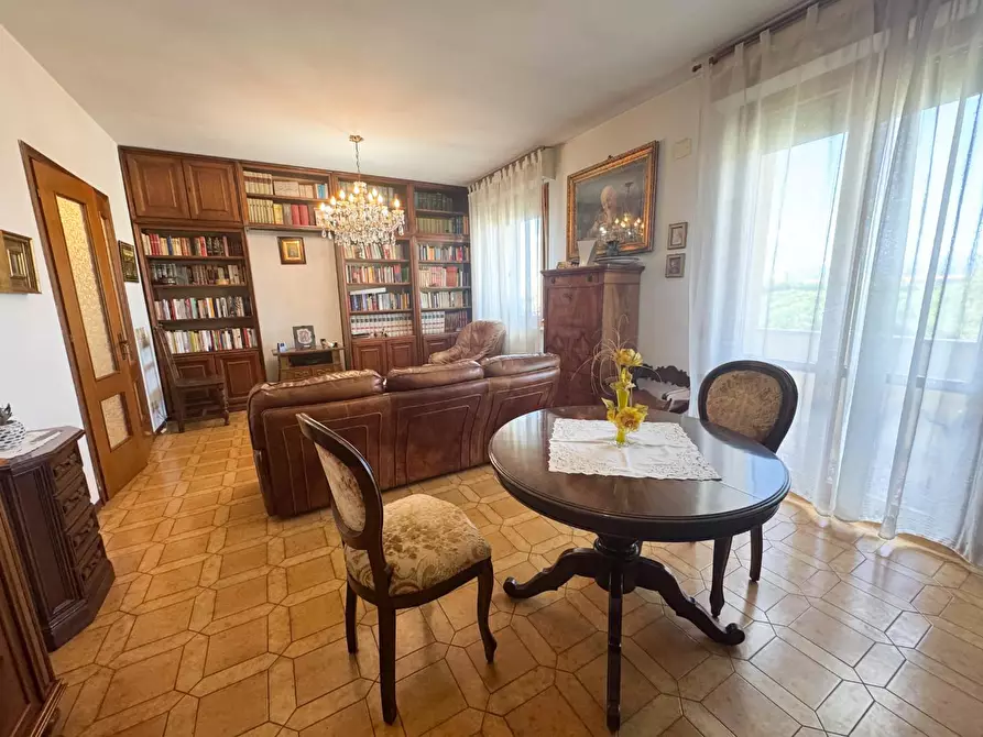 Immagine 2 di Mansarda in vendita  a Pisa