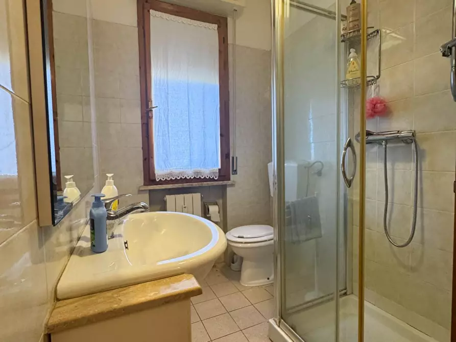 Immagine 16 di Mansarda in vendita  a Pisa