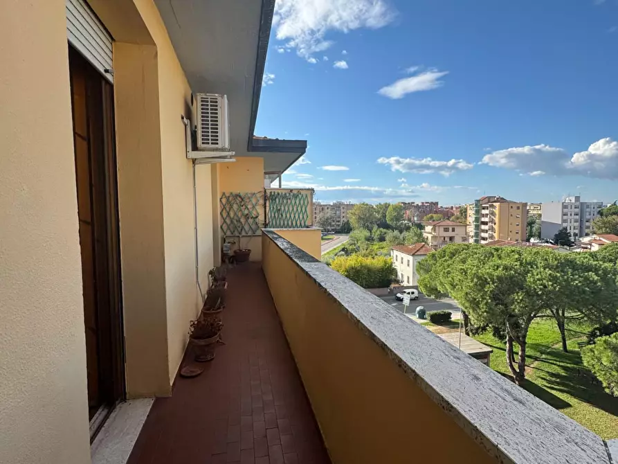 Immagine 11 di Mansarda in vendita  a Pisa