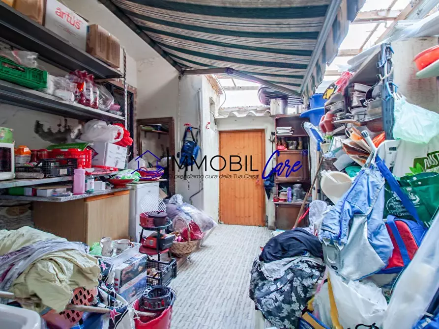 Immagine 5 di Appartamento in vendita  a Livorno