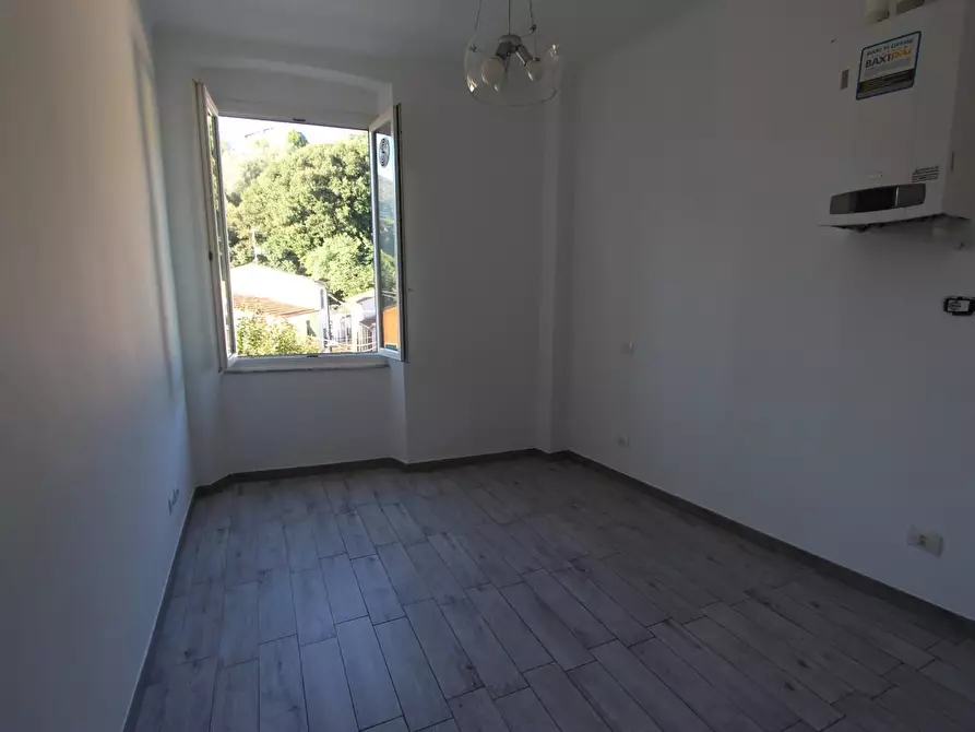 Immagine 2 di Appartamento in vendita  a La Spezia