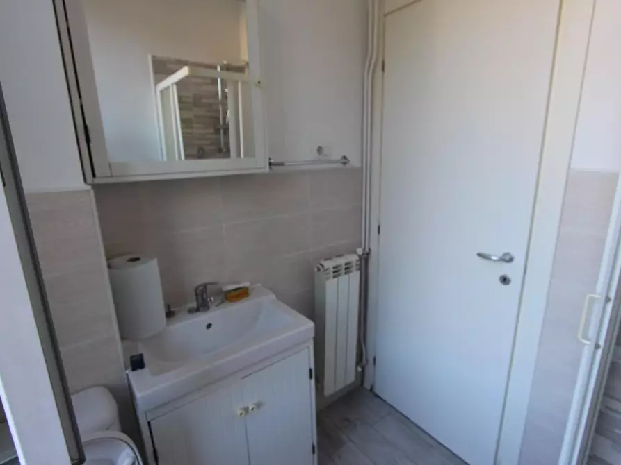 Immagine 6 di Appartamento in vendita  a La Spezia