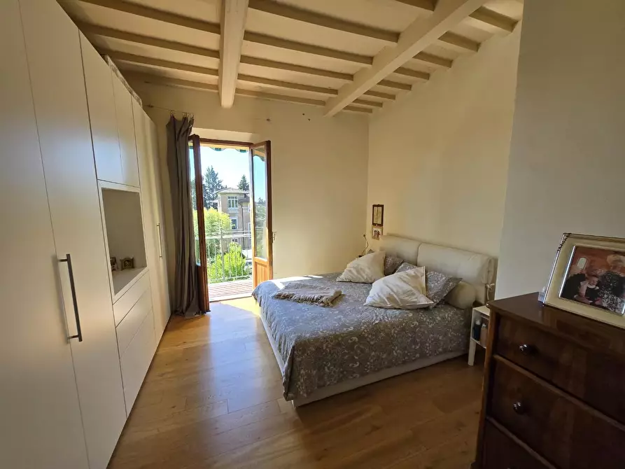 Immagine 21 di Appartamento in vendita  a Siena