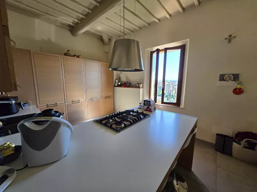 Immagine 4 di Appartamento in vendita  a Siena