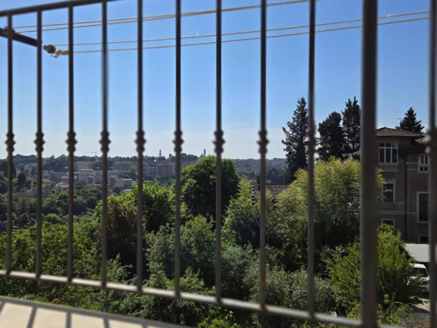 Immagine 30 di Appartamento in vendita  a Siena