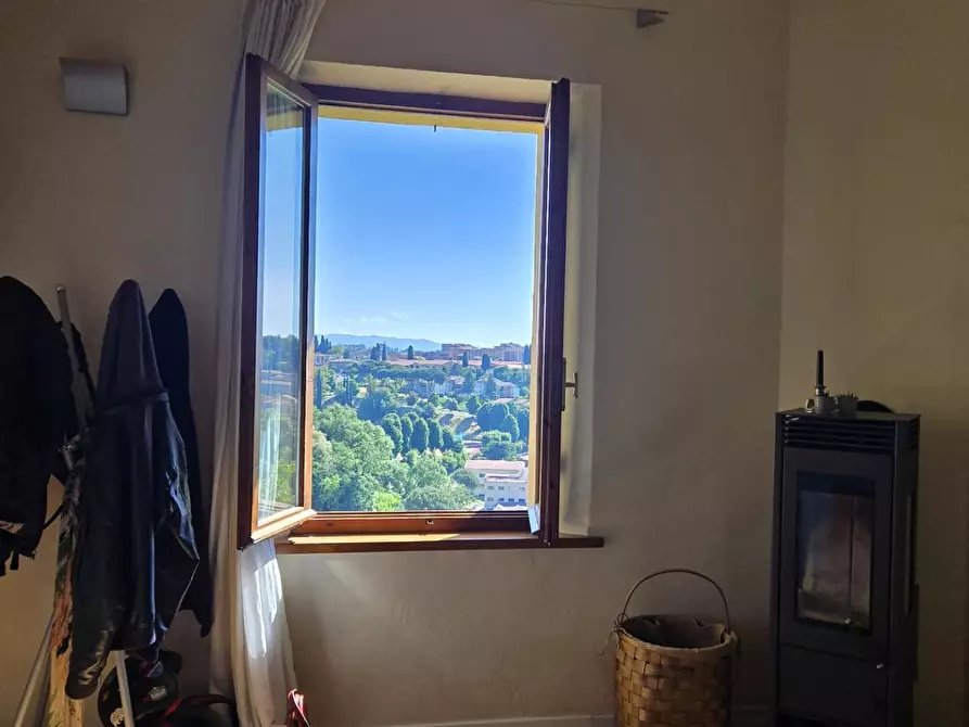 Immagine 15 di Appartamento in vendita  a Siena