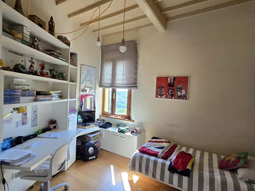 Immagine 24 di Appartamento in vendita  a Siena