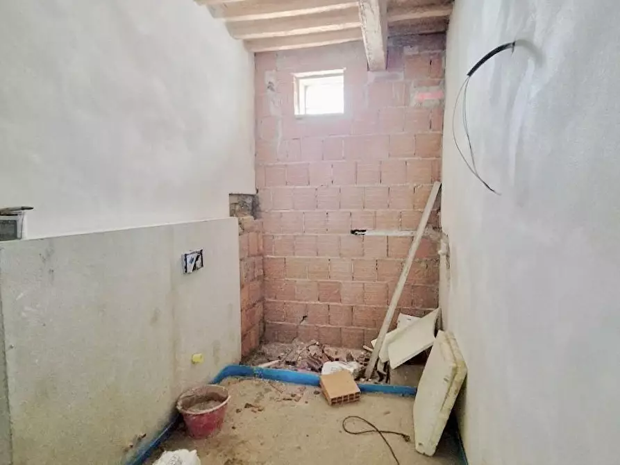 Immagine 16 di Appartamento in vendita  a Pisa