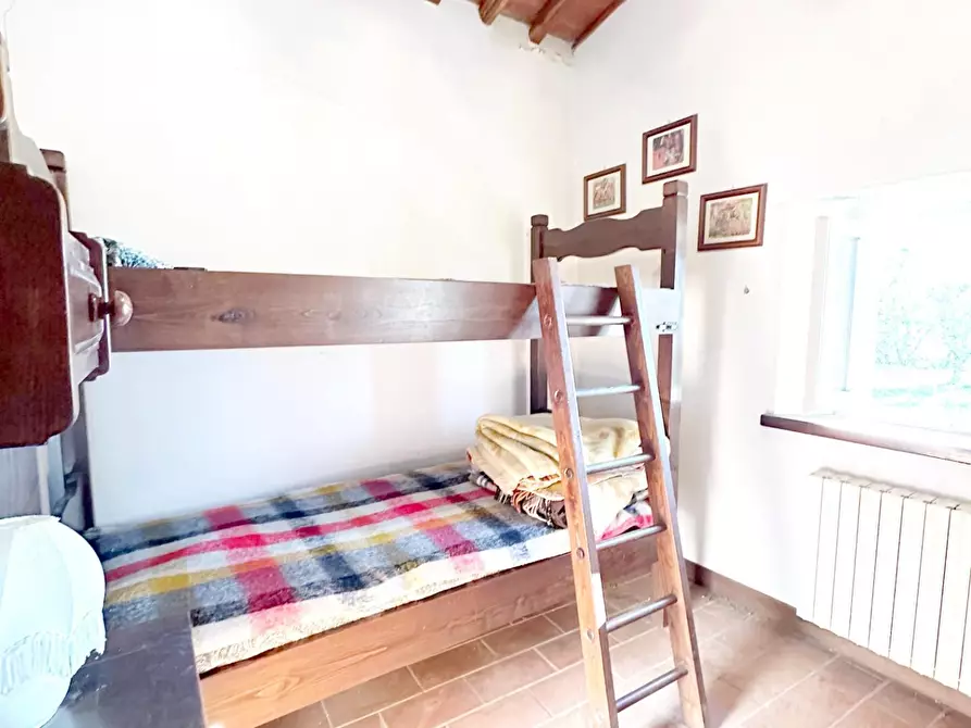 Immagine 19 di Rustico / casale in vendita  a Uzzano