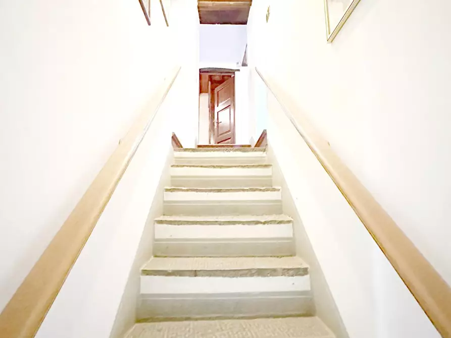 Immagine 13 di Rustico / casale in vendita  a Uzzano