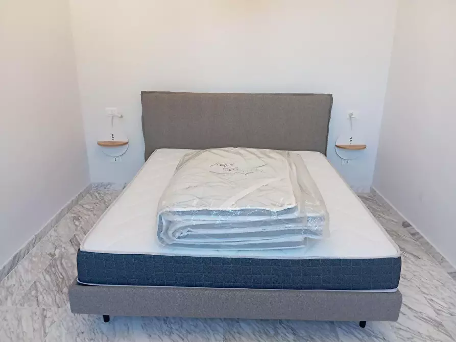 Immagine 1 di Appartamento in affitto  a Carrara