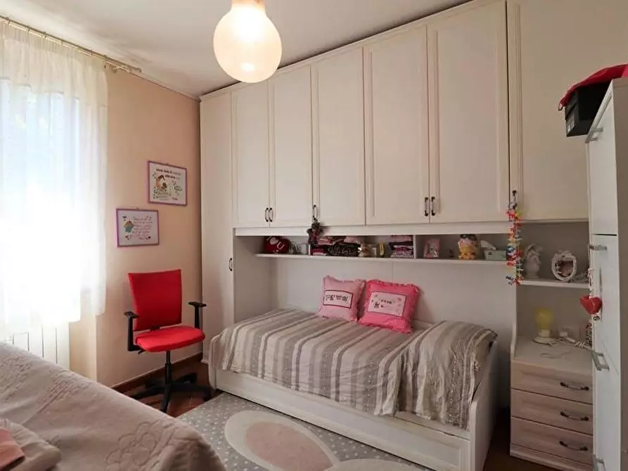 Immagine 11 di Terratetto in vendita  a Vecchiano