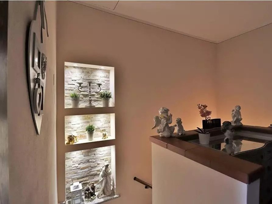 Immagine 13 di Terratetto in vendita  a Vecchiano