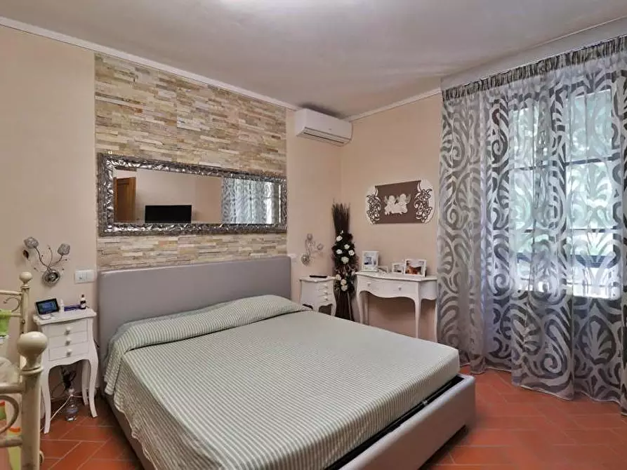 Immagine 7 di Terratetto in vendita  a Vecchiano