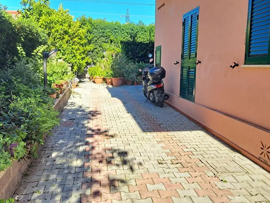 Immagine 24 di Casa trifamiliare in vendita  a Rosignano Marittimo