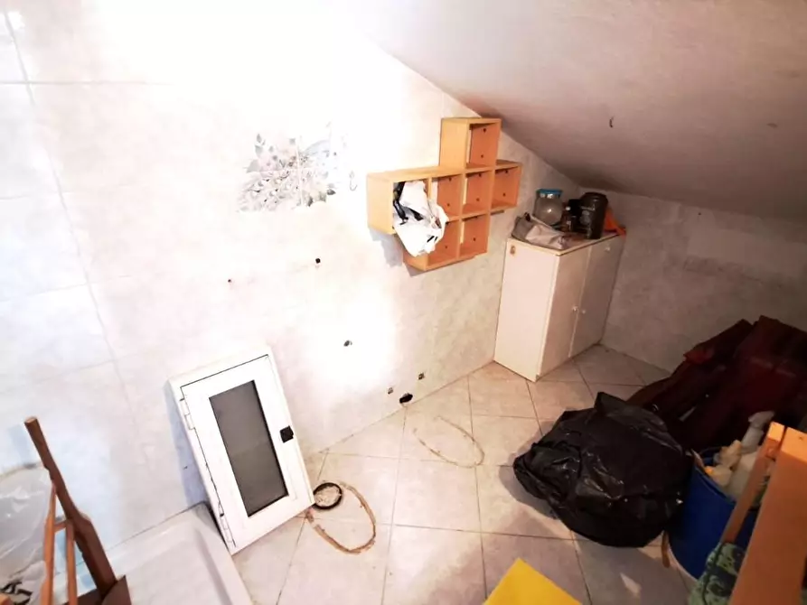 Immagine 21 di Casa trifamiliare in vendita  a Rosignano Marittimo