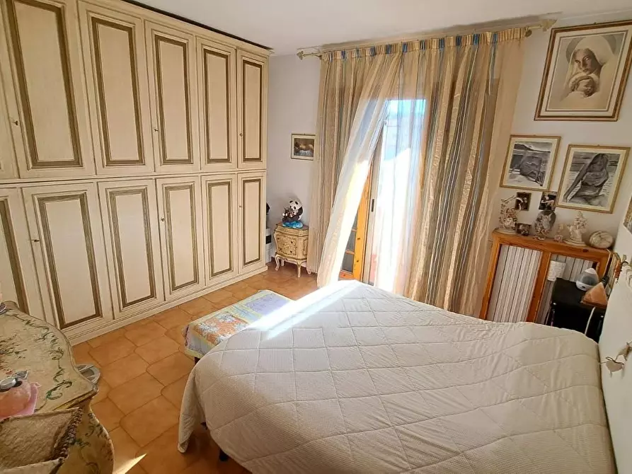 Immagine 17 di Casa trifamiliare in vendita  a Rosignano Marittimo