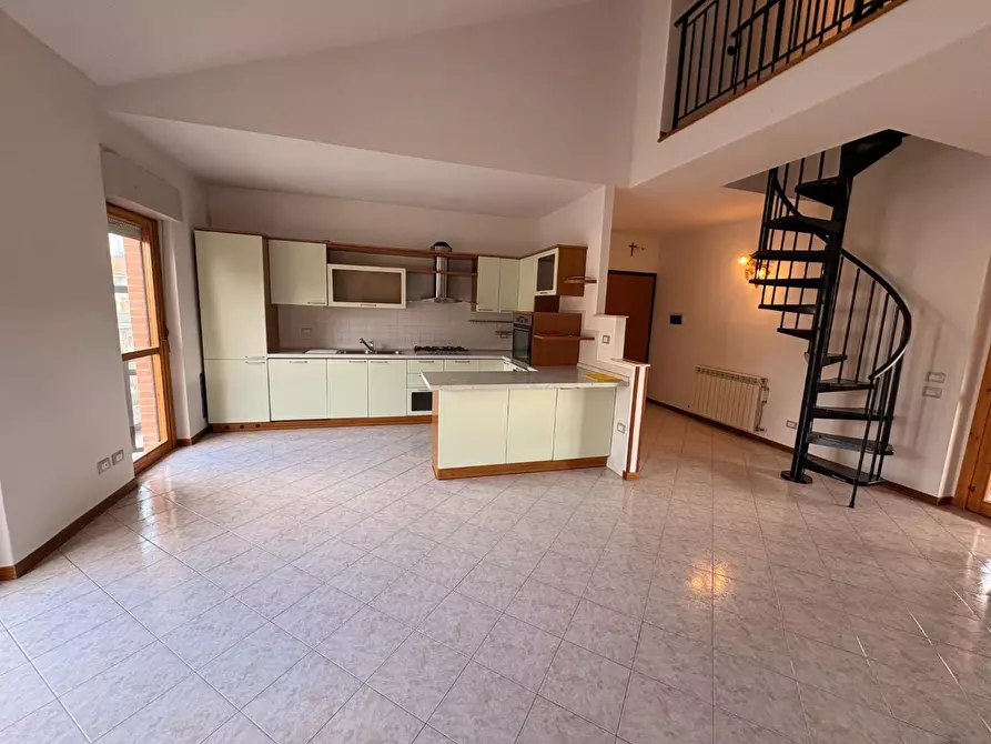 Immagine 4 di Appartamento in vendita  a Monteriggioni