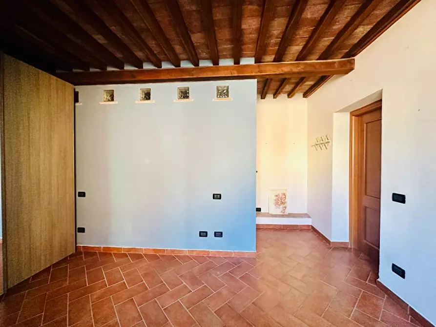 Immagine 18 di Appartamento in vendita  a Cascina