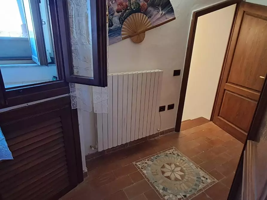 Immagine 10 di Appartamento in vendita  a Cecina