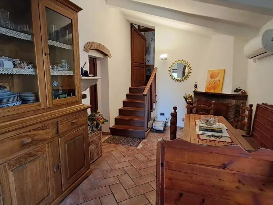 Immagine 2 di Appartamento in vendita  a Cecina