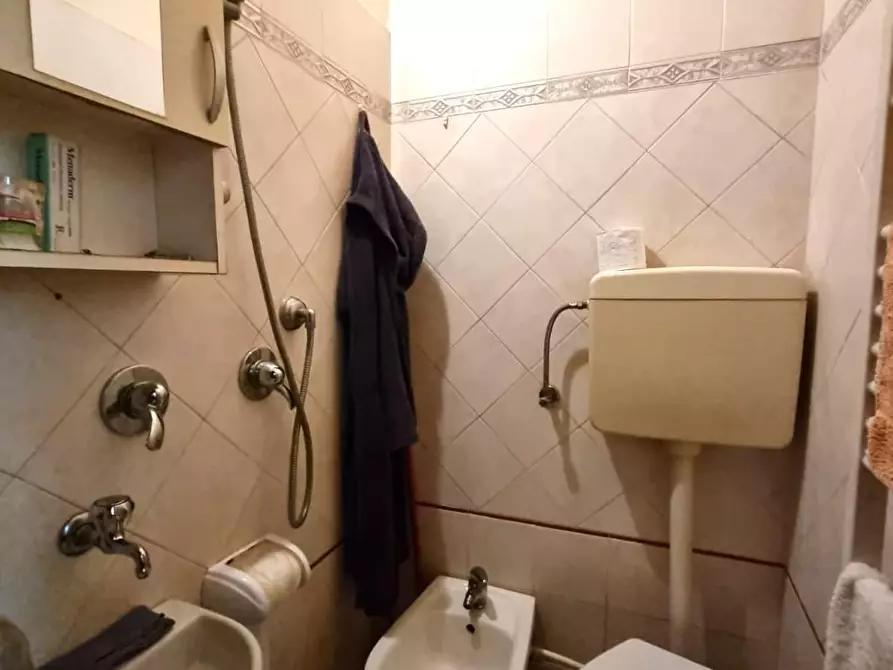 Immagine 10 di Appartamento in vendita  a Pontedera