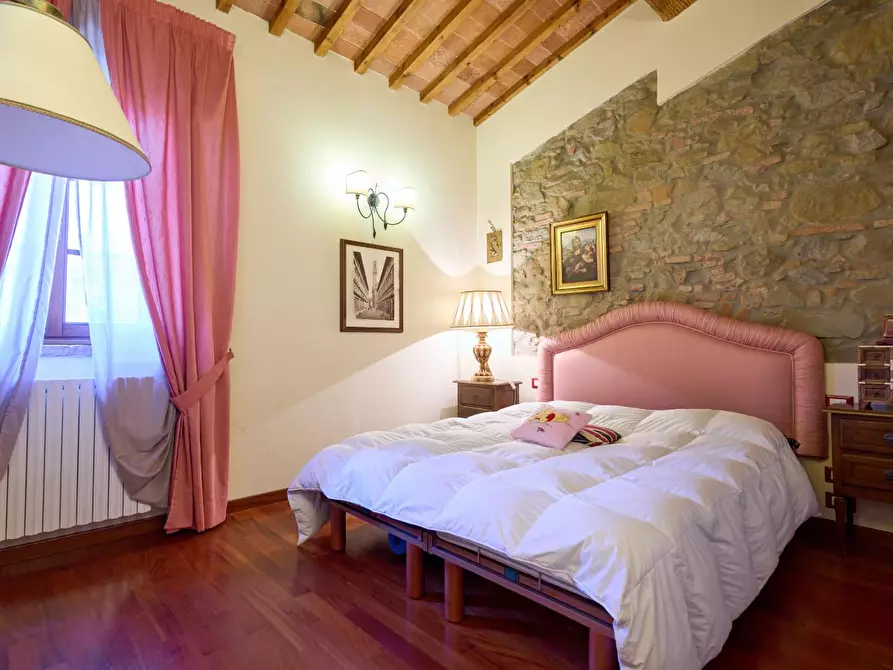 Immagine 9 di Rustico / casale in vendita  a Vinci