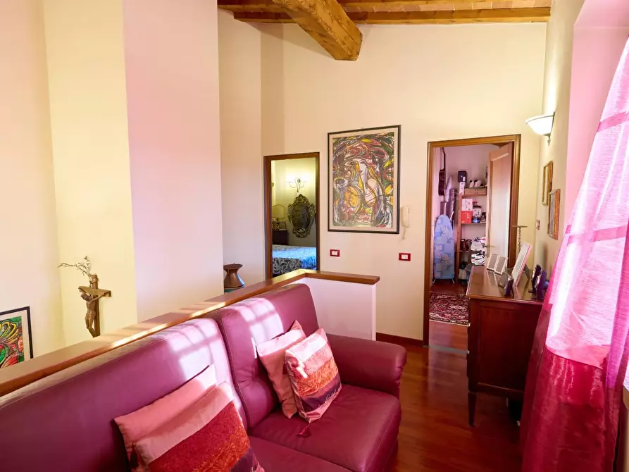 Immagine 11 di Rustico / casale in vendita  a Vinci