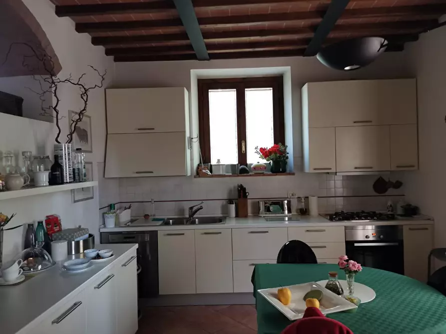 Immagine 40 di Casa colonica in vendita  a Poggibonsi